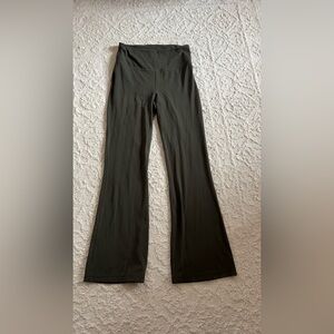 Women's Lululemon Flared Pants